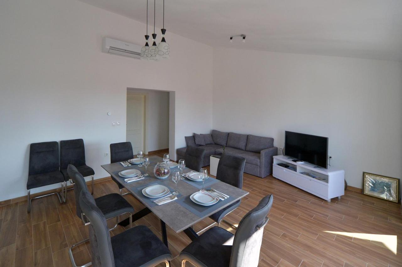 New Apartments 9 Minutes From Split Airport Kastela Dış mekan fotoğraf
