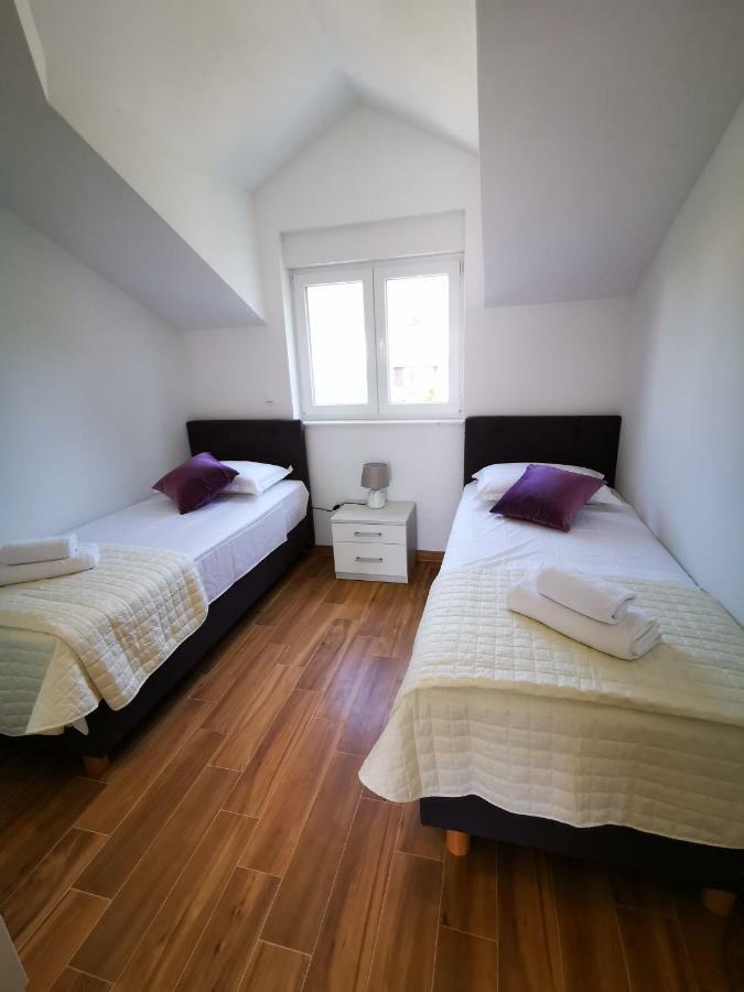 New Apartments 9 Minutes From Split Airport Kastela Dış mekan fotoğraf