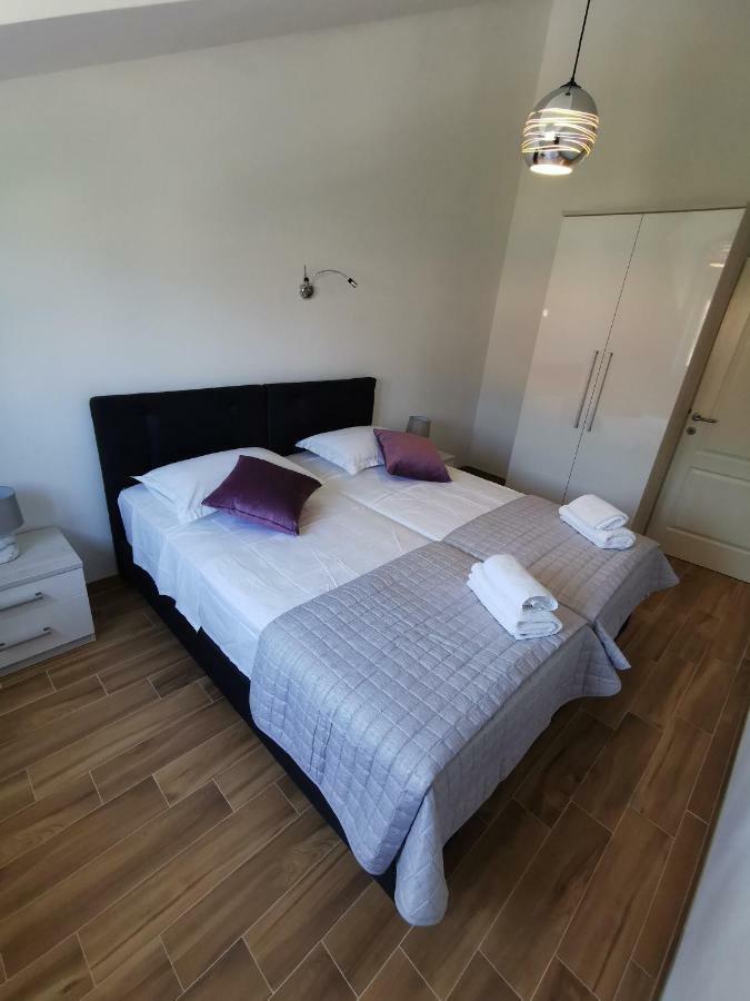 New Apartments 9 Minutes From Split Airport Kastela Dış mekan fotoğraf
