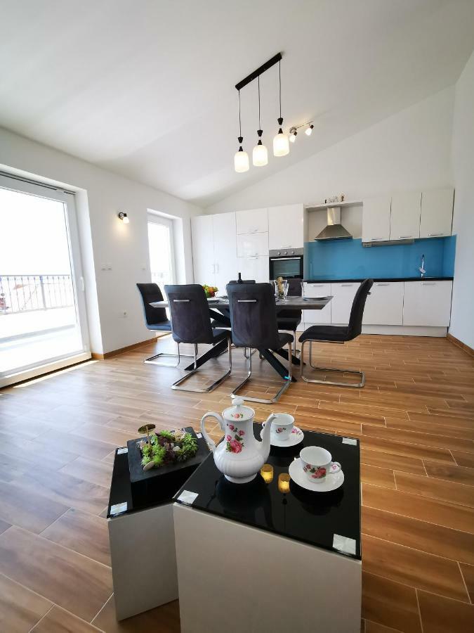New Apartments 9 Minutes From Split Airport Kastela Dış mekan fotoğraf