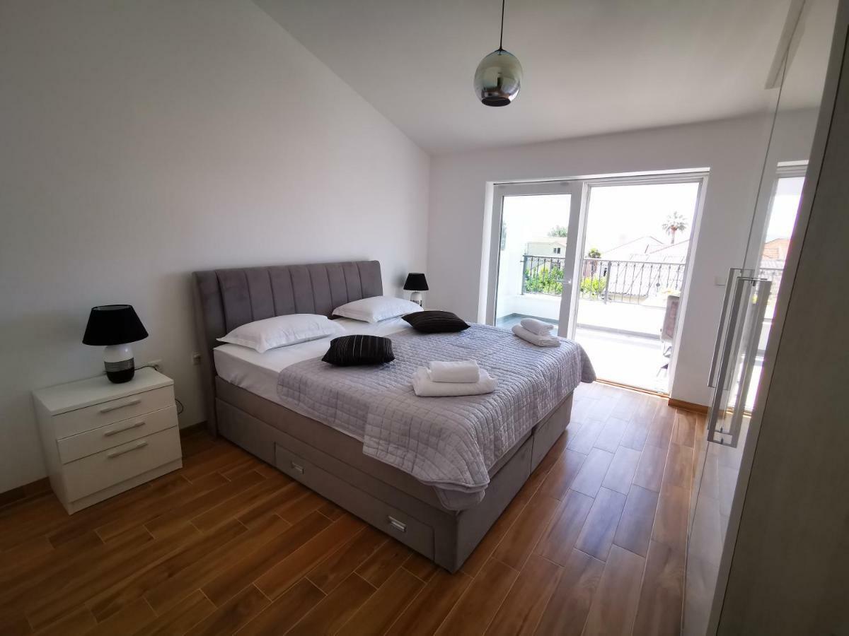 New Apartments 9 Minutes From Split Airport Kastela Dış mekan fotoğraf
