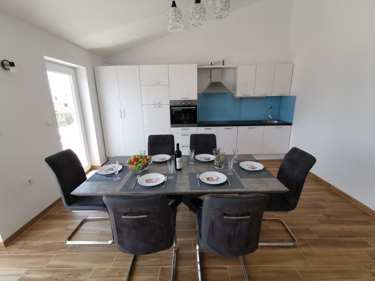 New Apartments 9 Minutes From Split Airport Kastela Dış mekan fotoğraf